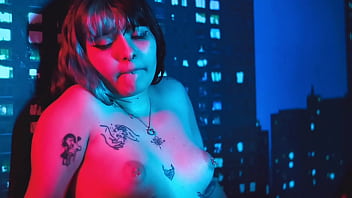 Foot fetish threesome with lesbians in the bathtub