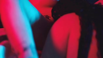 Foot fetish threesome with lesbians in the bathtub