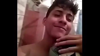 Sendo Fodido No Chuveiro thumbnail