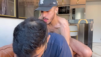 Marcos goiano fodido pelo dotadão da piroka veiuda sexo gay bareback com dotadão baiano