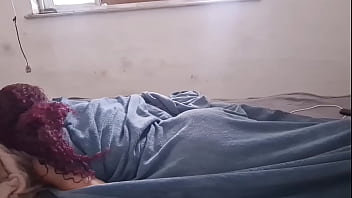 Acordando com pau na bunda ao som do poesia acústica