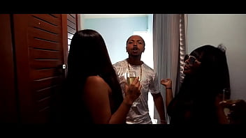 2 gostosa vacilou e caiu na net