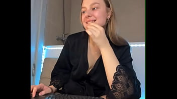 Hot blonde girl masturbate in the shower