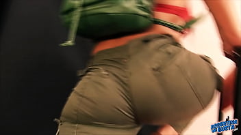 Big ass bruette milf tight pants exposing cameltoe busty