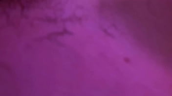 Sexo caliente con una latina milf luego de una crisis de los cuarenta