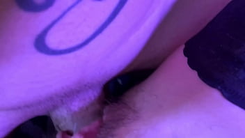 Sexo caliente con una latina milf luego de una crisis de los cuarenta