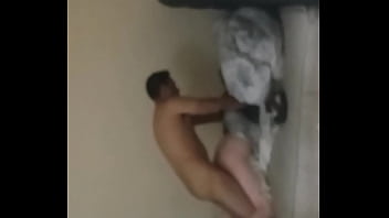 Hijastro se folla bien rico a su madrastra después de llegar de fiesta