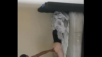 Hijastro se folla bien rico a su madrastra después de llegar de fiesta