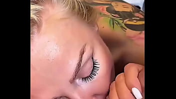 Vertical mobile pob blowjob and deepthroat competition with busty blonde milf and teen brunette