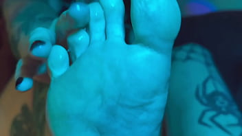 Run your tongue along the curves of my pretty feet