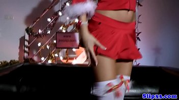 Solo british teen fingers her tight pussy