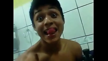 Novinha manauara levando rola