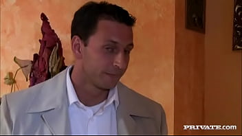 Busty aletta ocean opens wide and accepts a frothy load