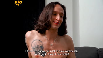 Selena vega prueba una verga gigante por primera vez su boquita me lo deja todo babeado