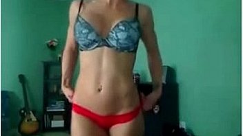 Busty brunette teen shake big ass on webcams