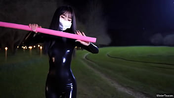 Electro stroke to the hypnotic rhythm