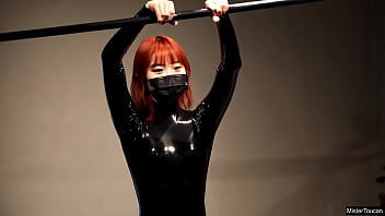 Electro stroke to the hypnotic rhythm