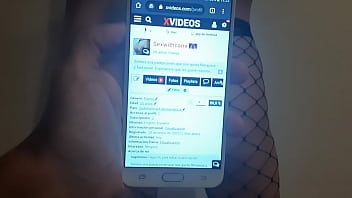 Putita muestra la cola