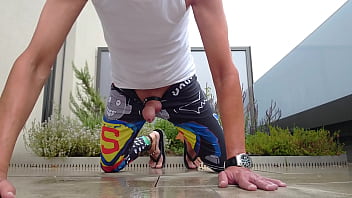 Horny Outdoor Wank Surfer thumbnail