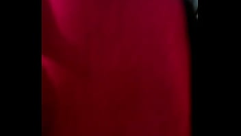 Xhiblola mostrando culo en el micro