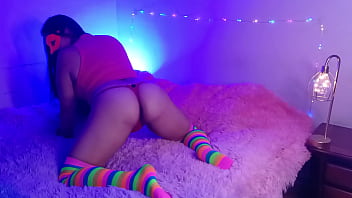 En este bar te folla la dueña si te quedas sin dinero sin duda es la mejor bartender 2