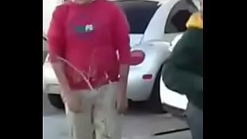 Gordito Cae Al Piso De Placer thumbnail