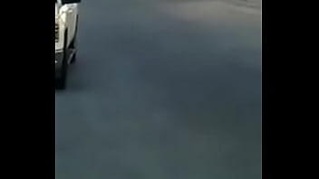 Gordito cae al piso de placer