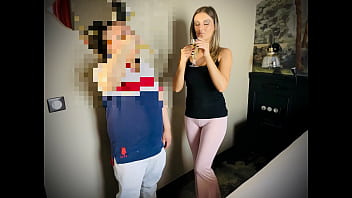 Rencontre avec un fan la suite demain en vidéo premium