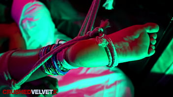 Cvx 64 Madam Carmen Tied Wide Open thumbnail