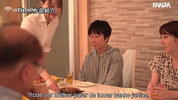 Mãe perde a noção com o filho do vizinho e acaba descoberta