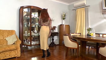 Busty Erdhead Reveals Her Bush To The Camera thumbnail