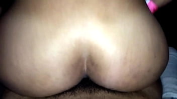 Fudendo gosto na balada esse puto chamei ele pro canto e meti a rola no seu rabo no pêlo