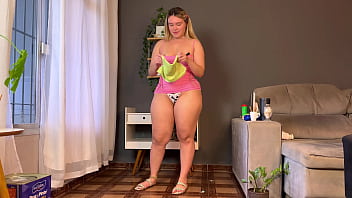 Jana jenner safada limpando