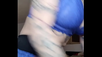 Un bon samedi à vous tous et un cadeau pour vous mes amours pleins de