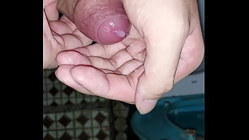 在浴室裡尻尻 thumbnail