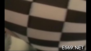 Gorgeous diva craves for oral pleasure