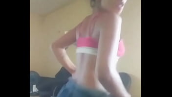 Julia moreninha gostosa rebolando Julia moreninha gostosa rebolando