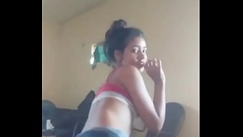Julia moreninha gostosa rebolando Julia moreninha gostosa rebolando