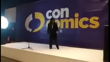 Furro le cánta a su papi scar