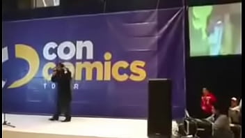 Furro le cánta a su papi scar