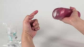 トロンととろけて、サーッと伸びる！使い勝手良好の薄膜ローション