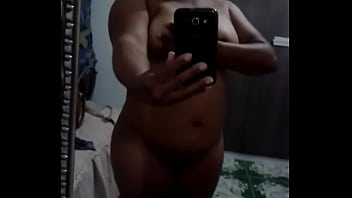 Negona bbw no espelho