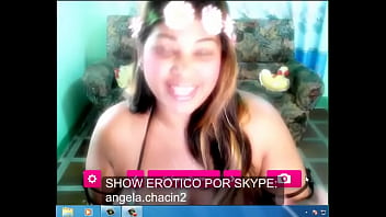 Presentacion de chica web cam en el canal