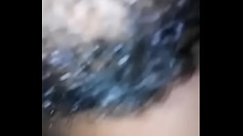 Starme share novinha morena mostrando a bucetinha cabeluda