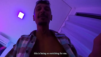 Vizinha me chamou pro quarto futurístico da putaria e o pau torou