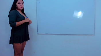 This is how the biology teacher swallows a cumshot