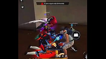 Safada Mama Três Garotos E Gosta De Dar Muito Pros Novinhos thumbnail