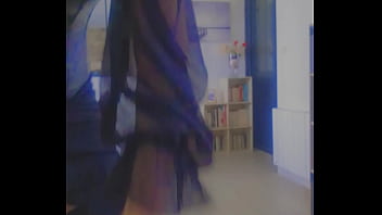 Sophie sexy à le feu au cul