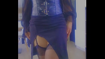 Sophie sexy à le feu au cul