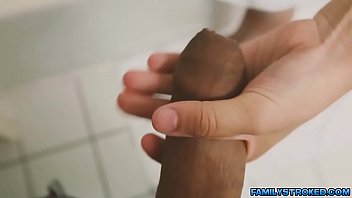 Teen got busted of load on her mouth